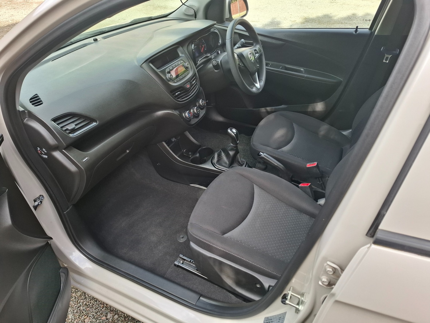 Used Vauxhall Viva 2016 for sale - 77833602: Photo 5