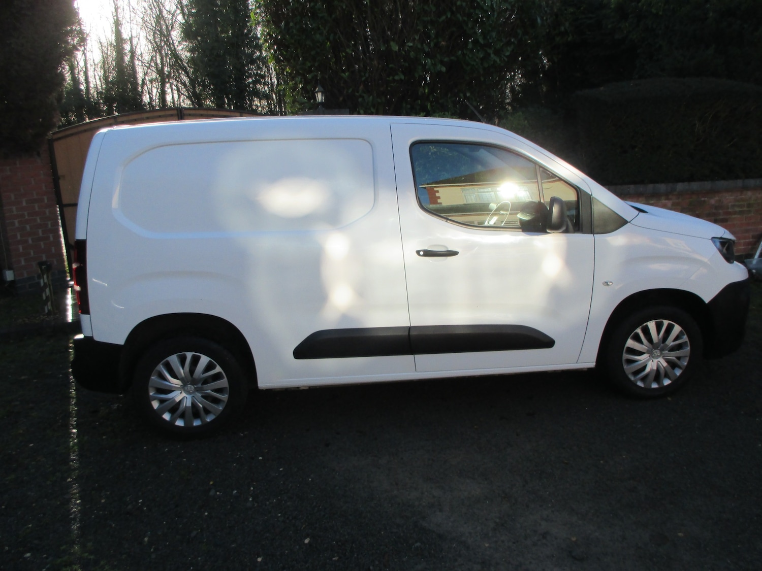 Used Peugeot Partner 2021 for sale - 76861893: Photo 2