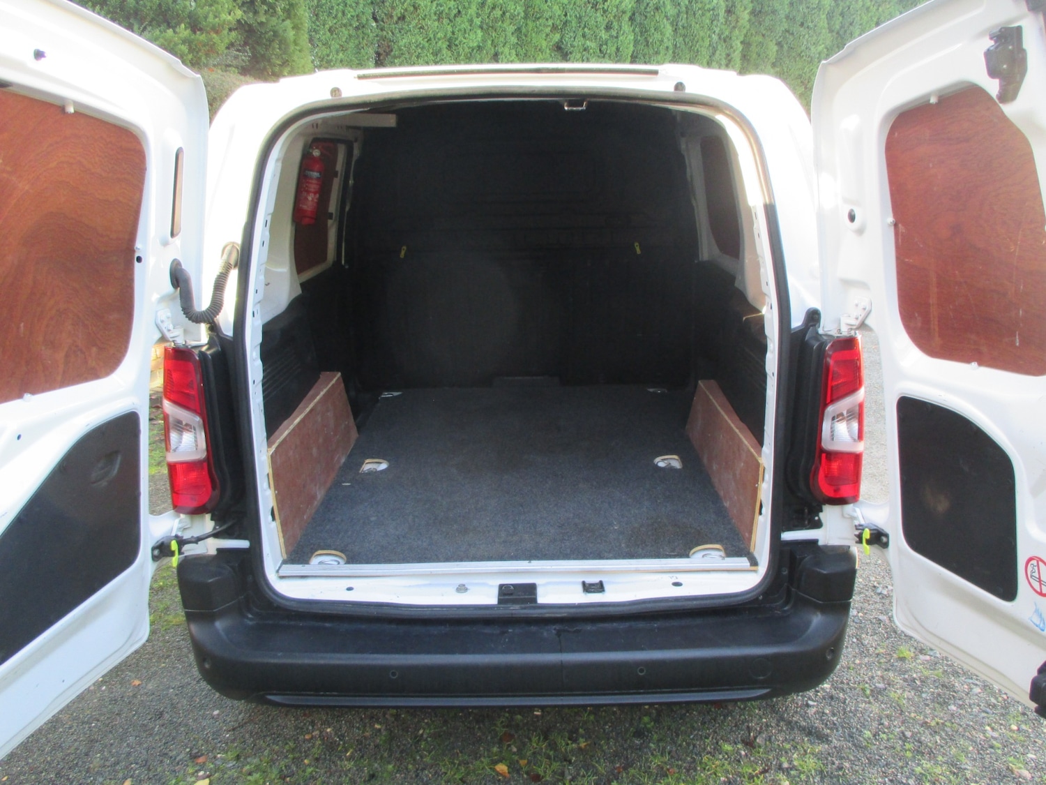 Used Peugeot Partner 2021 for sale - 76861893: Photo 9