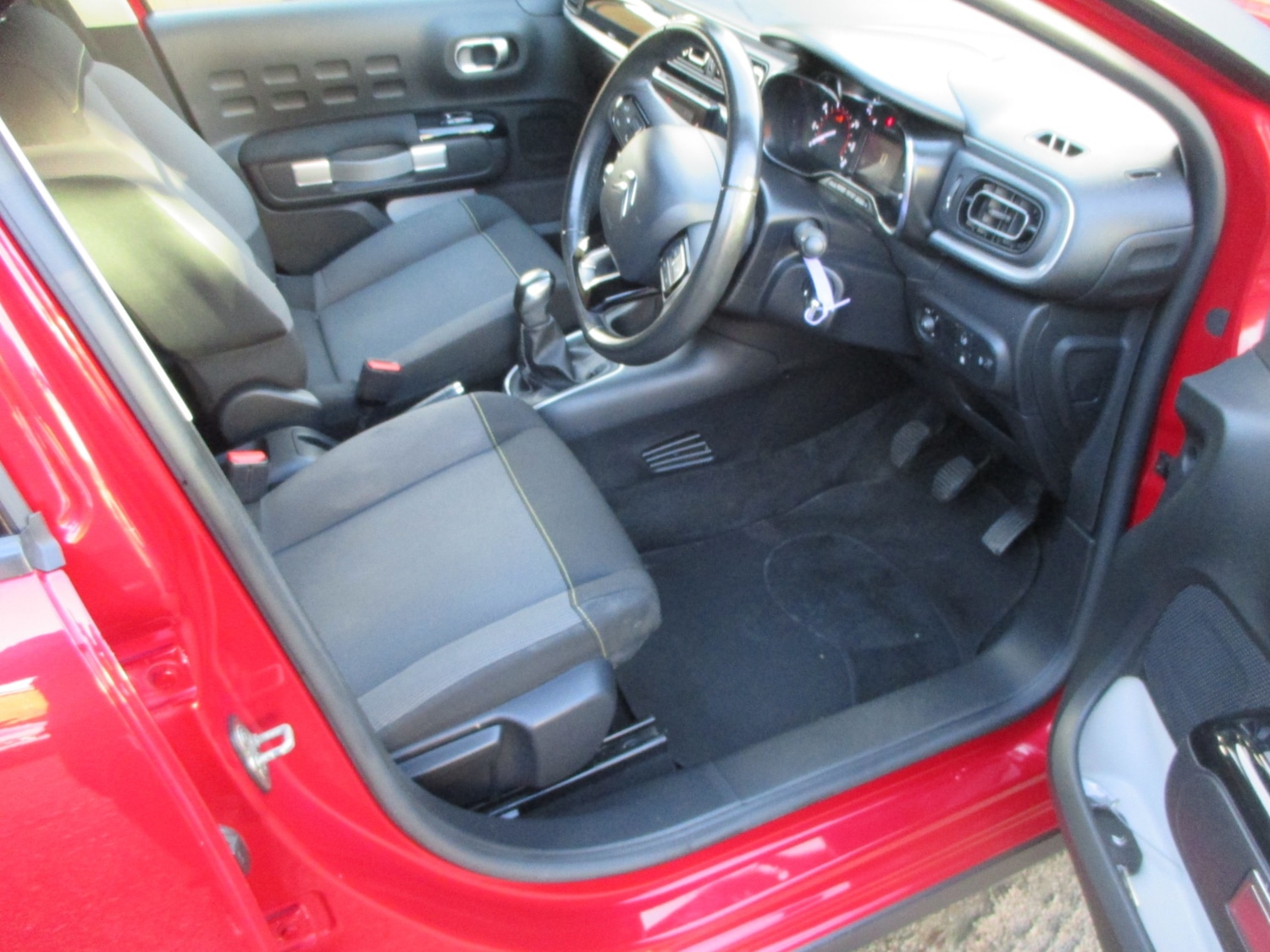 Used Citroen C3 2018 for sale - 76893082: Photo 14