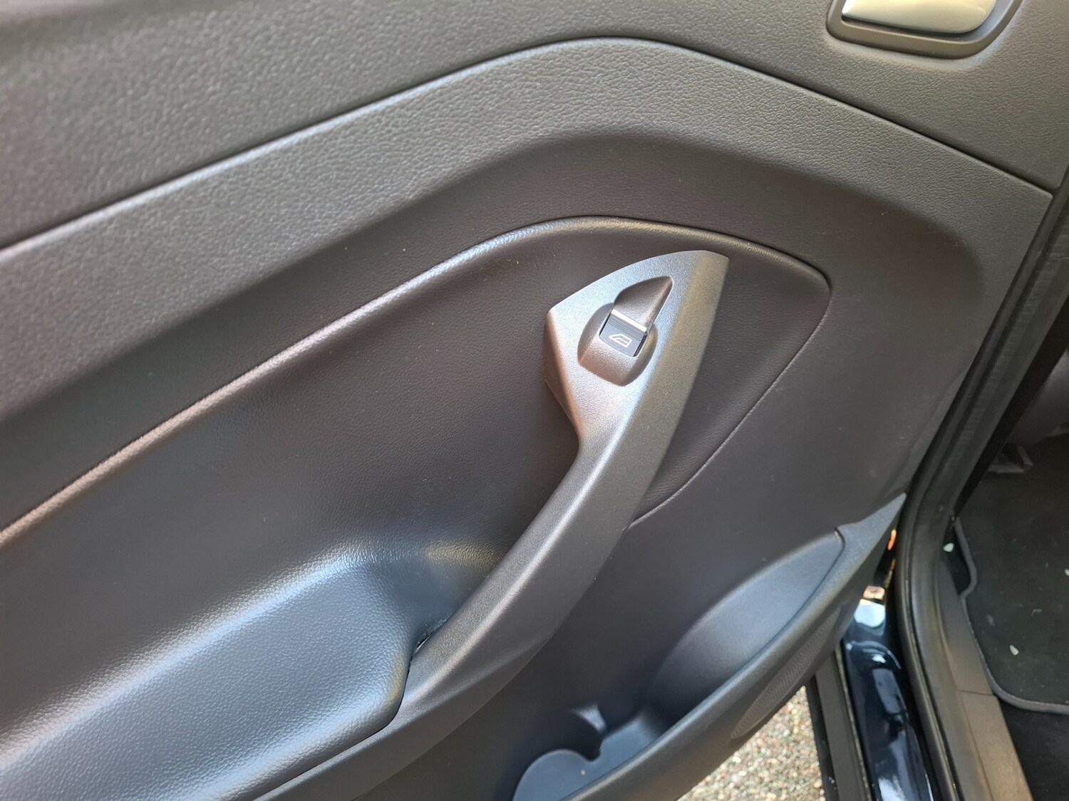 Used Ford Kuga 2016 for sale - 76861950: Photo 24