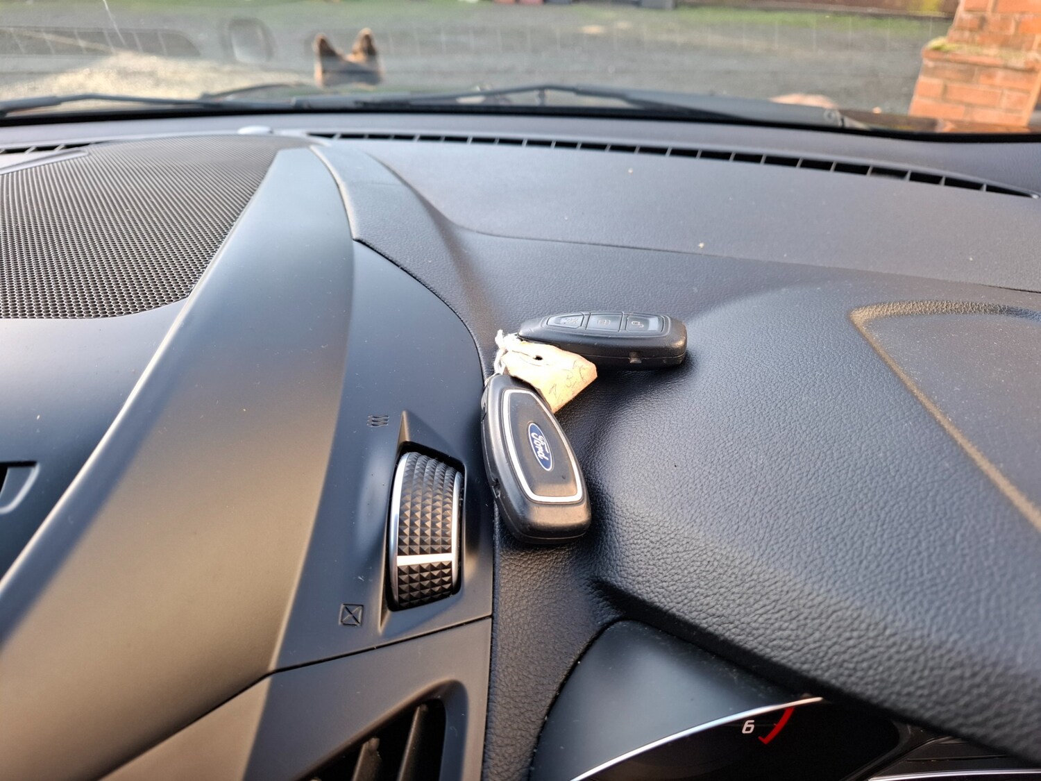 Used Ford Kuga 2016 for sale - 76861950: Photo 31