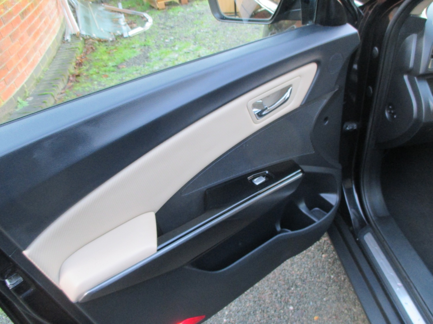 Used Ssangyong Tivoli 2016 for sale - 76707105: Photo 9