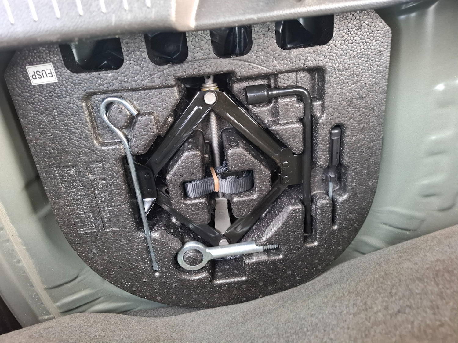 Used Vauxhall Viva 2016 for sale - 77490750: Photo 8