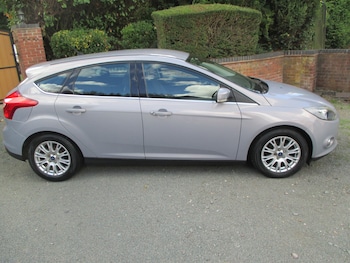 Used Ford Focus 2011 for sale - 75890573: Photo