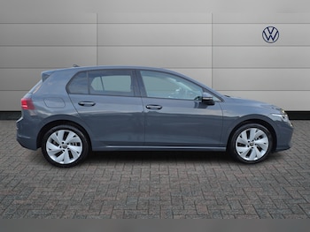 Used Volkswagen Golf 2024 for sale - 77576291: Photo