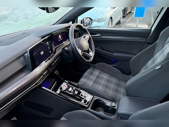 Used Volkswagen Golf 2023 for sale - 77470715: Photo