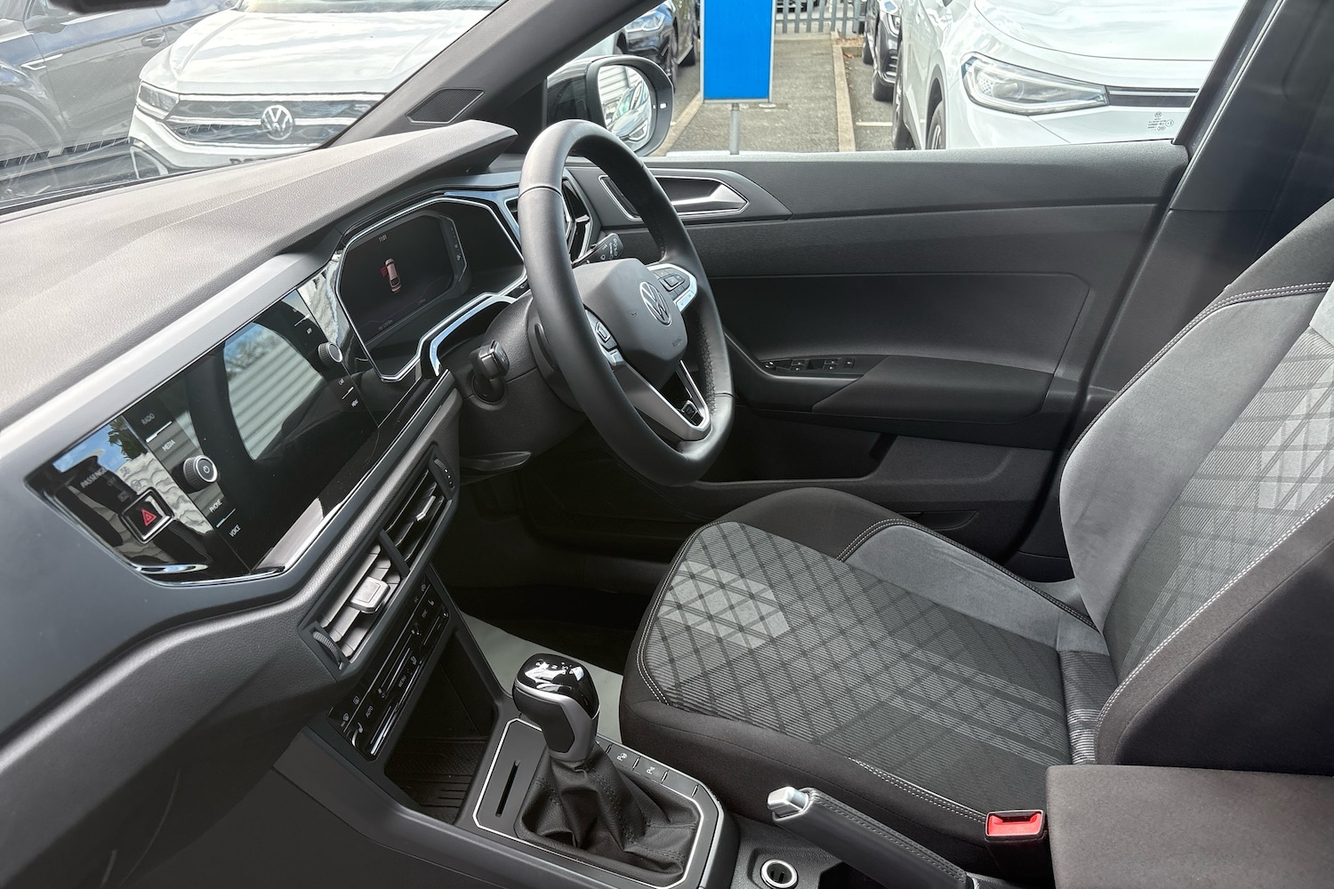 Used Volkswagen Taigo 2025 for sale - 76678439: Photo 2