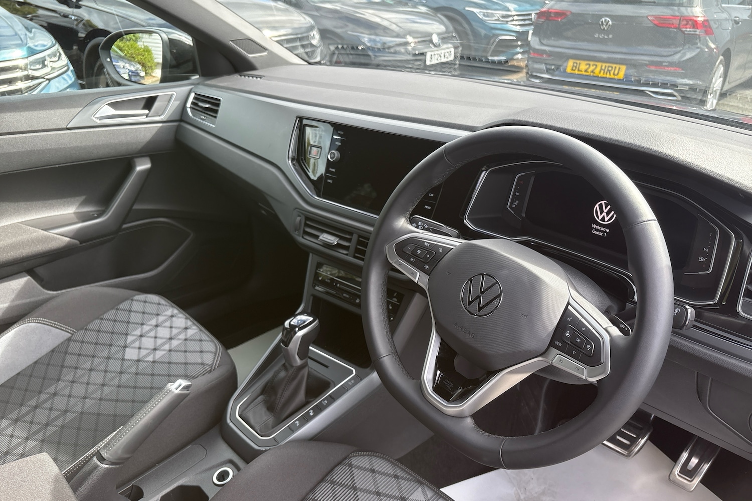 Used Volkswagen Taigo 2025 for sale - 76678439: Photo 6