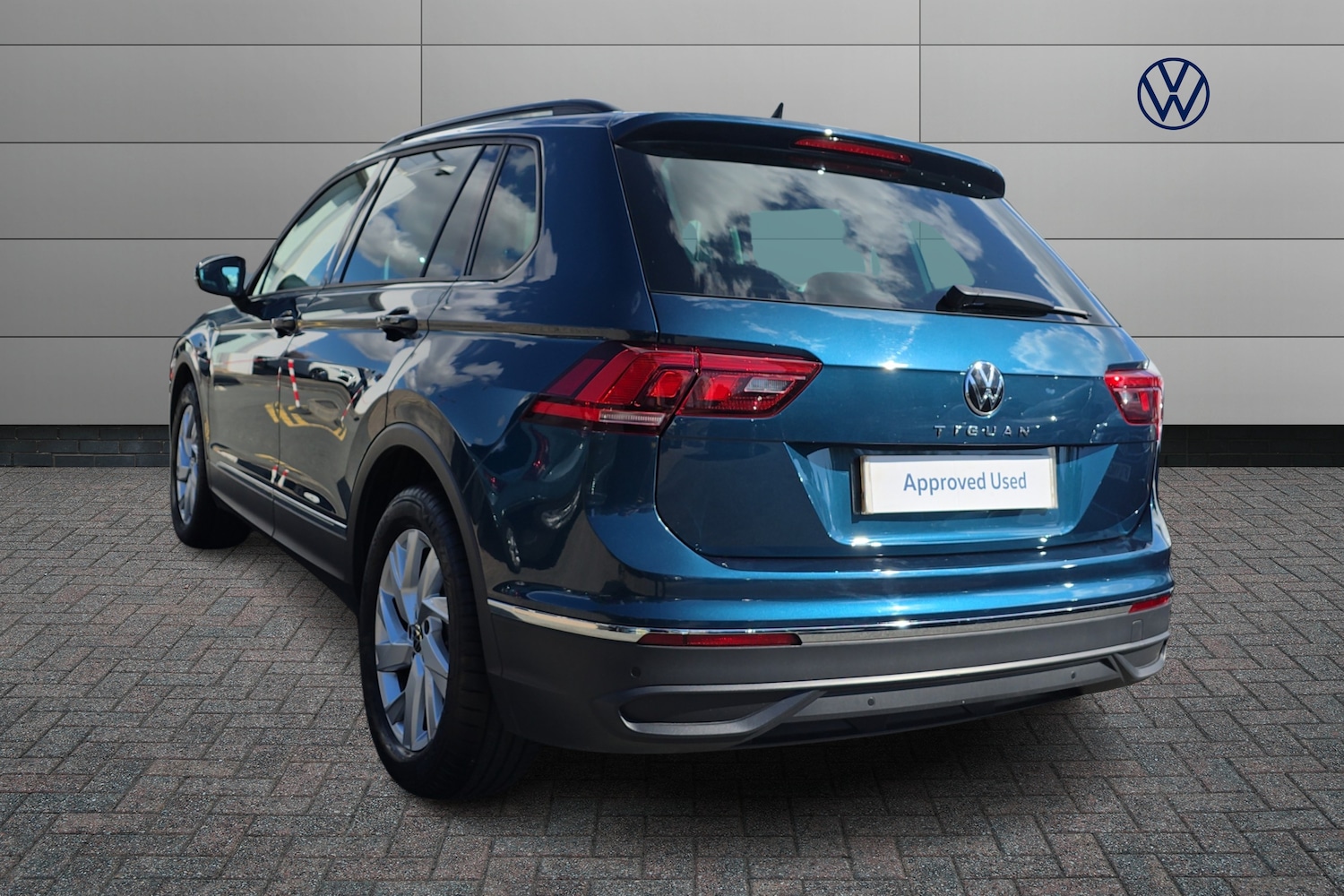 Used Volkswagen Tiguan 2021 for sale - 77552218: Photo 3