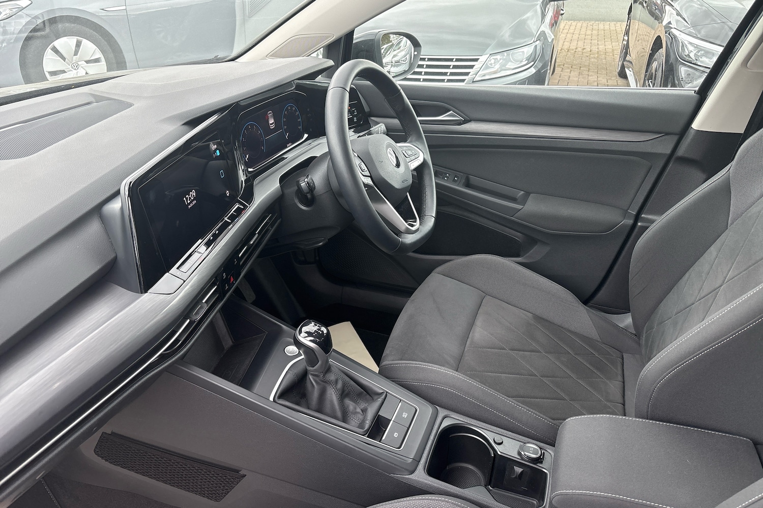 Used Volkswagen Golf 2021 for sale - 78005206: Photo 2