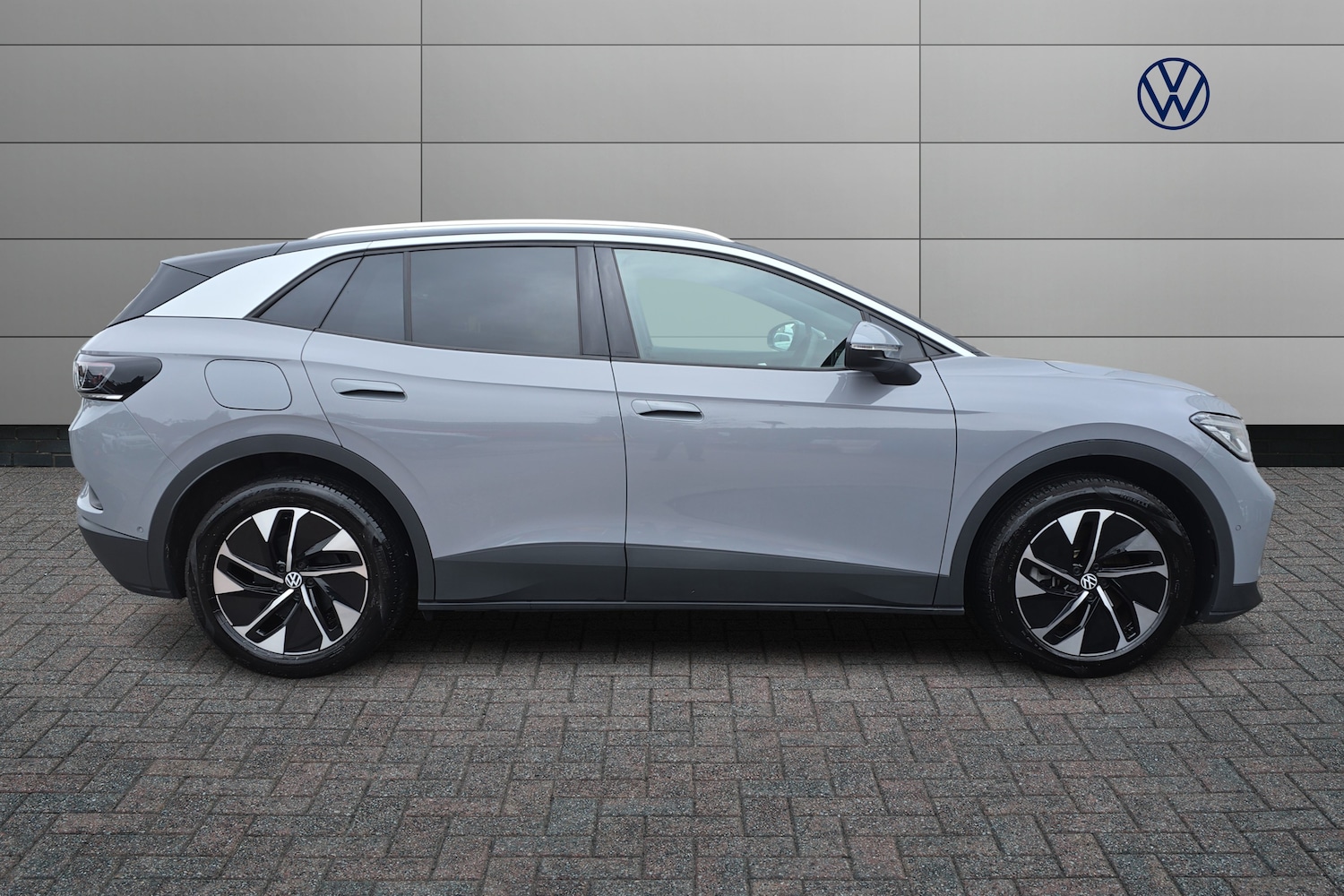 Used Volkswagen ID.4 2025 for sale - 77739811: Photo 4