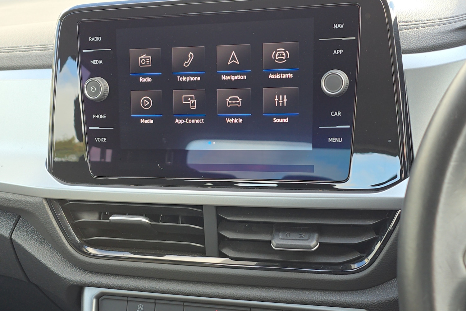 Used Volkswagen T-Roc 2024 for sale - 76678785: Photo 23