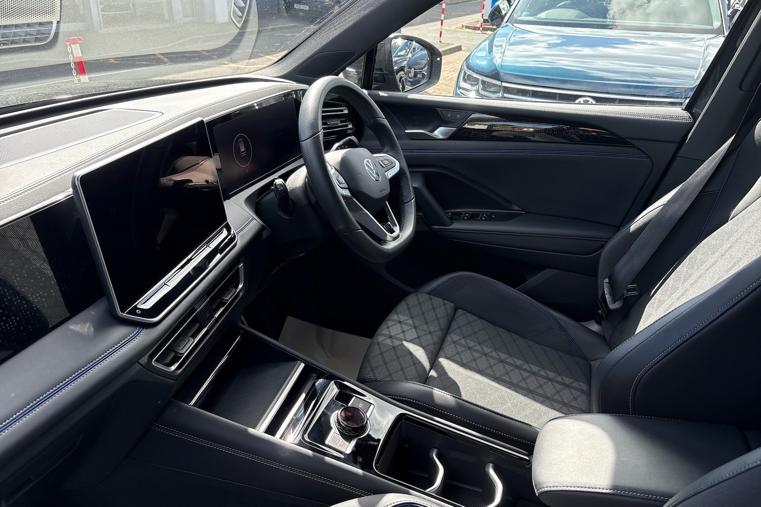 Used Volkswagen Tiguan 2024 for sale - 78146056: Photo 2