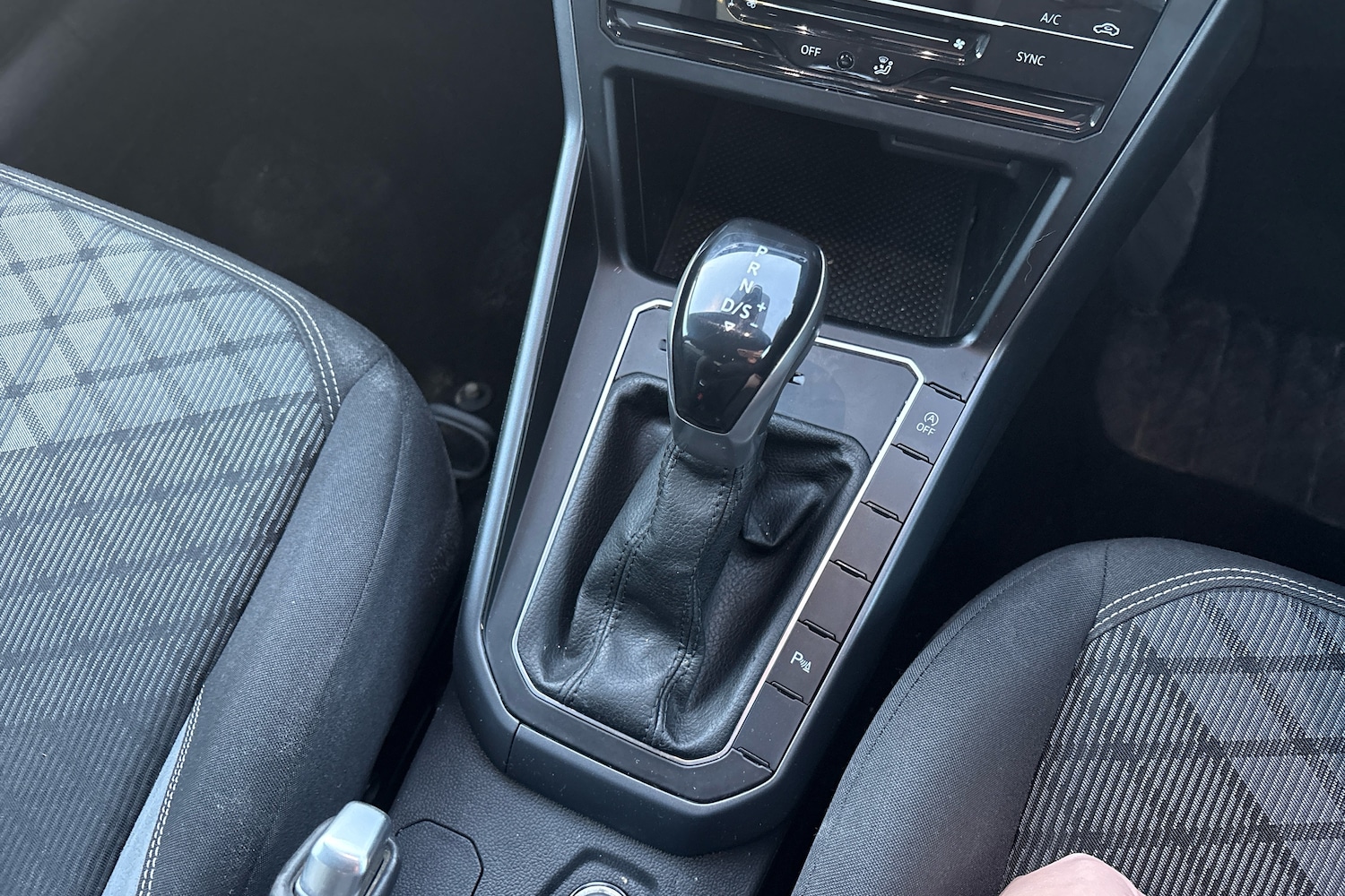 Used Volkswagen Polo 2022 for sale - 77898987: Photo 10