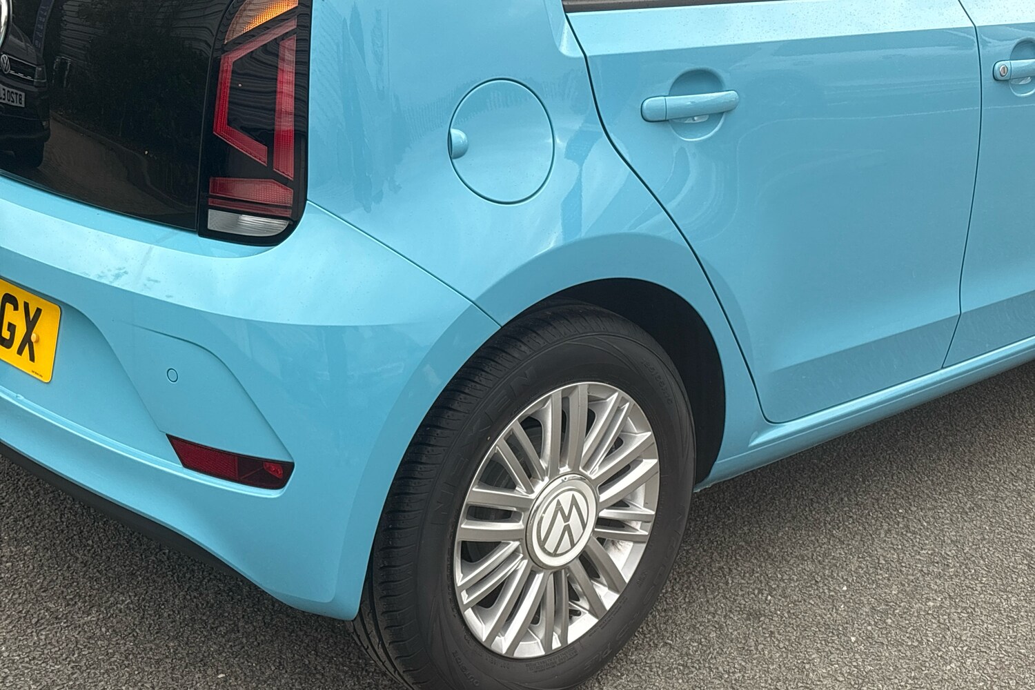 Used Volkswagen up! 2023 for sale - 76528700: Photo 24