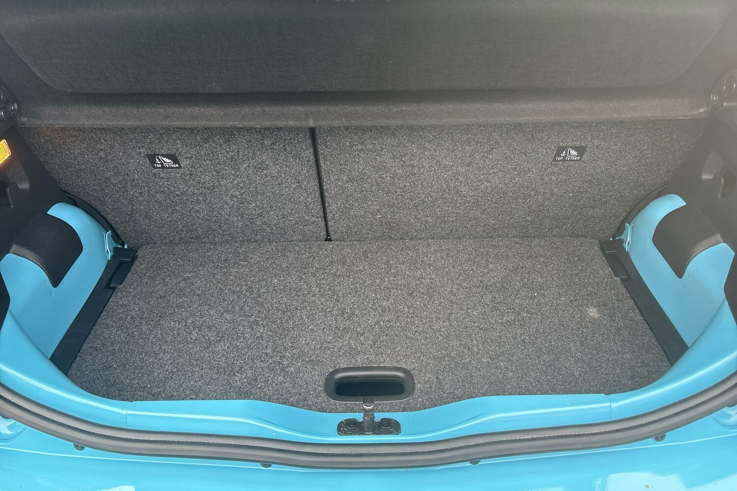 Used Volkswagen up! 2023 for sale - 76528700: Photo 25