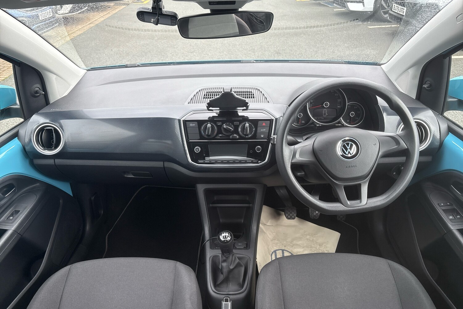 Used Volkswagen up! 2023 for sale - 76528700: Photo 8