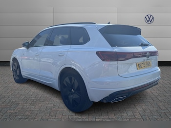 Used Volkswagen Touareg 2023 for sale - 78378179: Photo