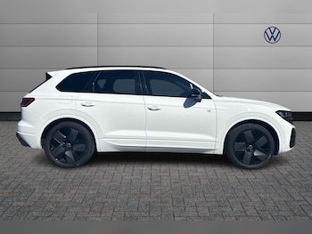 Used Volkswagen Touareg 2023 for sale - 78378179: Photo