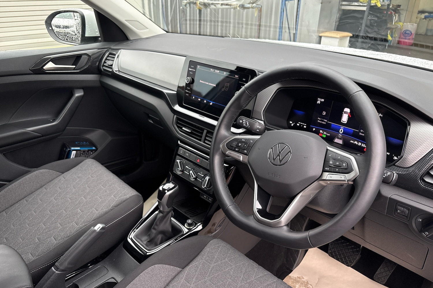 Used Volkswagen T-Cross 2025 for sale - 77332810: Photo 6