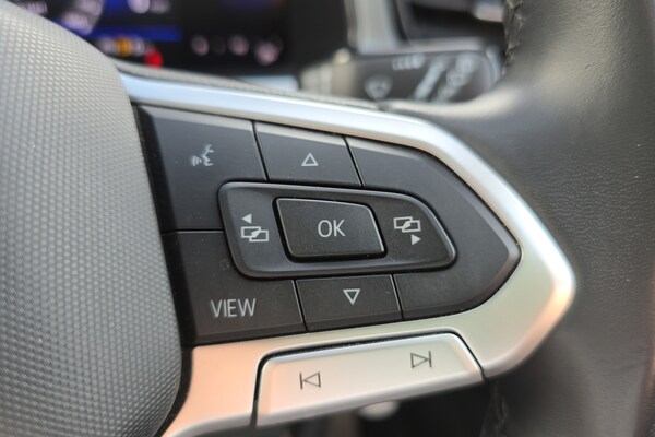 Used Volkswagen T-Roc 2023 for sale - 76272112: Photo 16