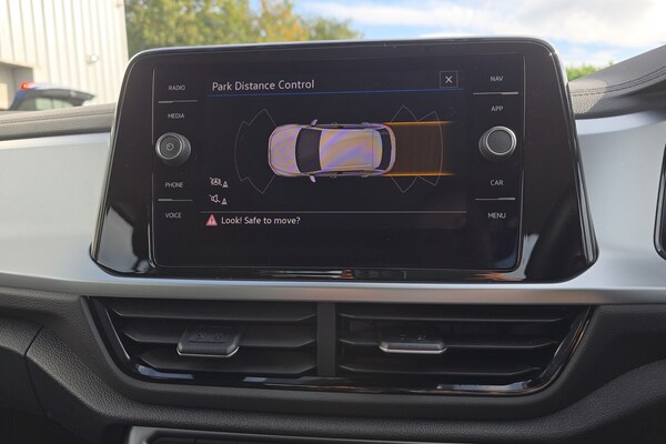 Used Volkswagen T-Roc 2023 for sale - 76272112: Photo 19