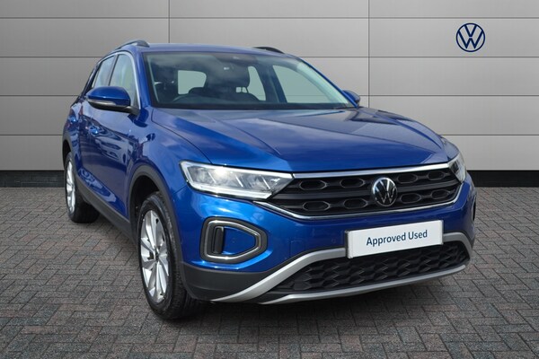 Used Volkswagen T-Roc 2023 for sale - 76272112: Photo 1