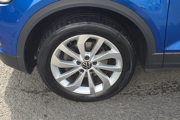 Used Volkswagen T-Roc 2023 for sale - 76272112: Photo 25