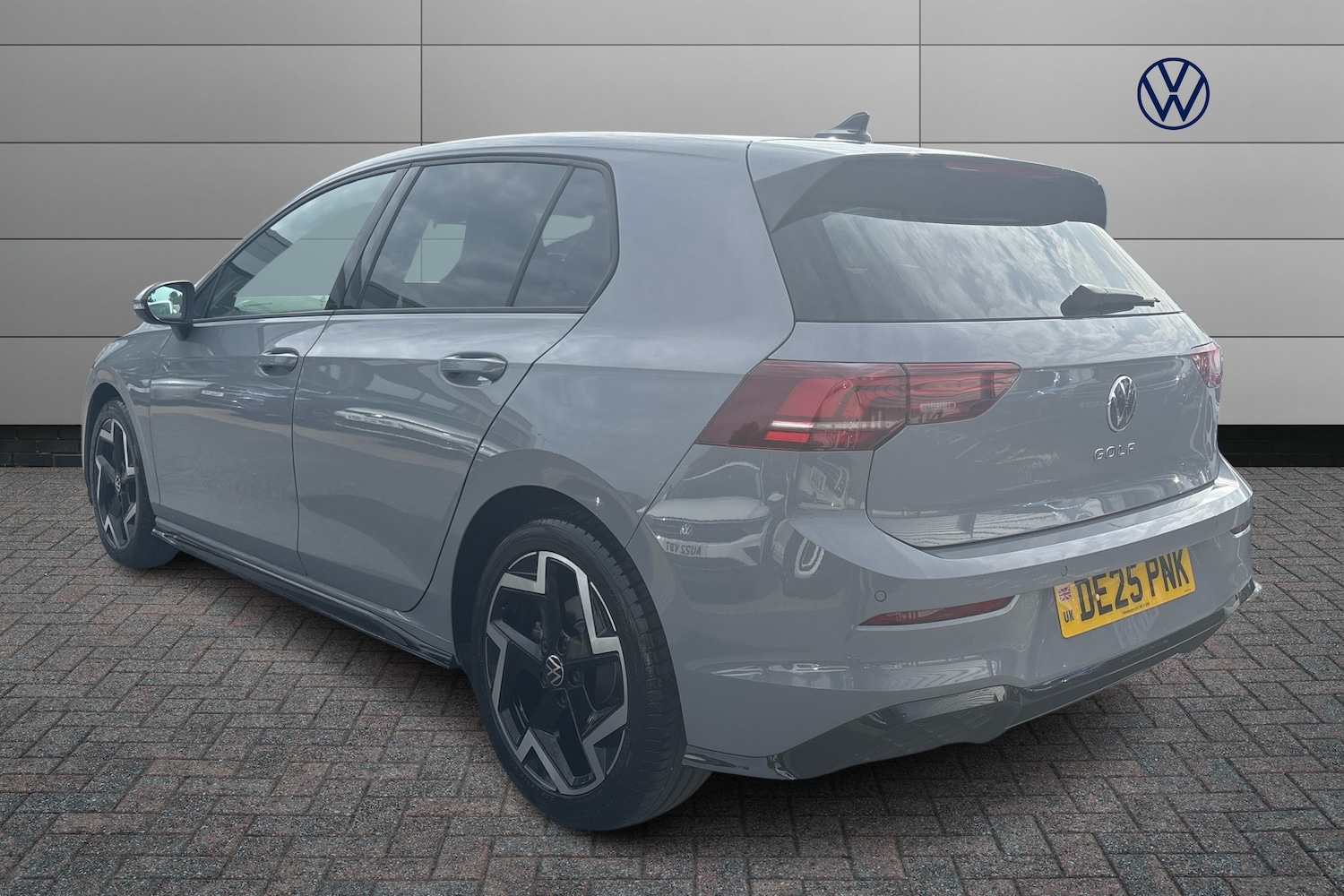 Used Volkswagen Golf 2025 for sale - 76679335: Photo 3