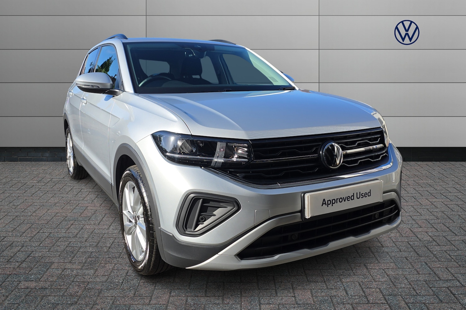 Used Volkswagen T-Cross 2024 for sale - 76677991: Photo 1