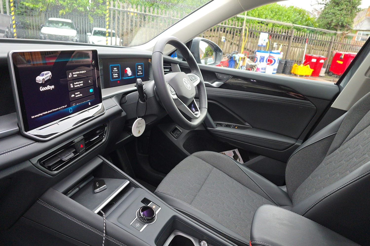 Used Volkswagen Touran 2025 for sale - 77618266: Photo 2