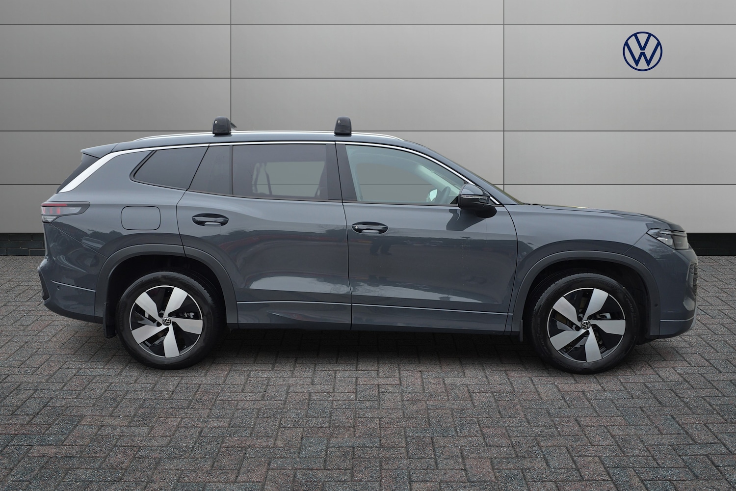 Used Volkswagen Touran 2025 for sale - 77618266: Photo 4