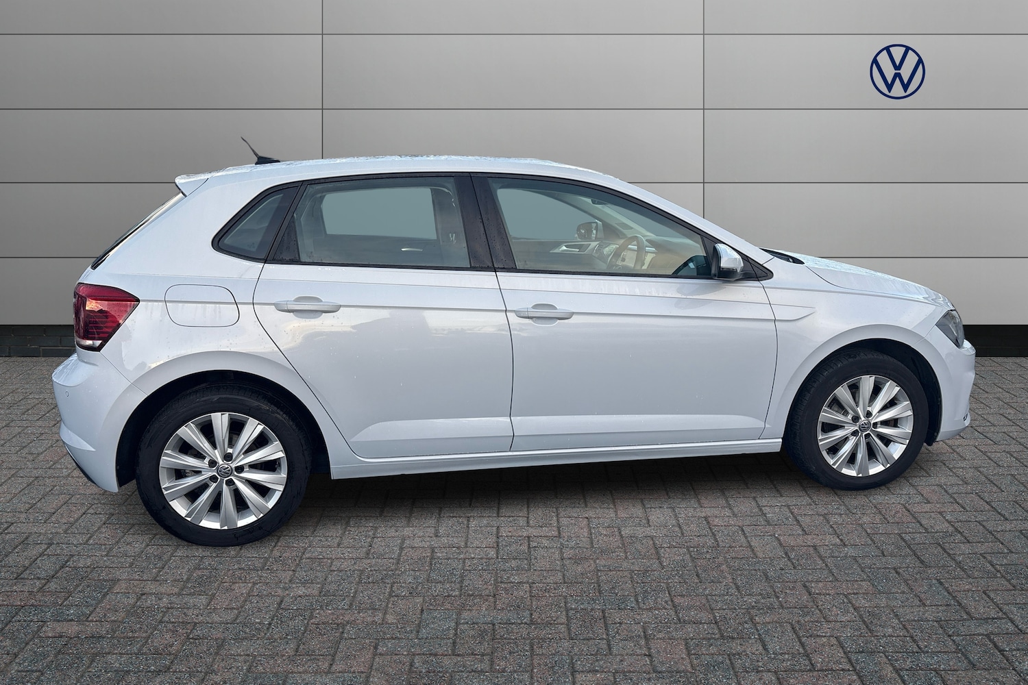 Used Volkswagen Polo 2019 for sale - 77193248: Photo 4