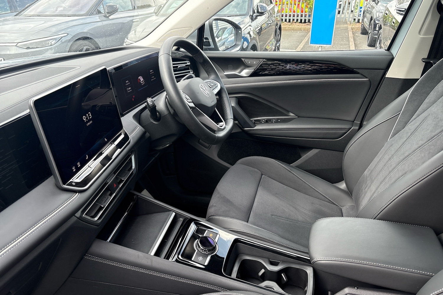 Used Volkswagen Tiguan 2024 for sale - 77122492: Photo 2