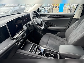 Used Volkswagen Tiguan 2024 for sale - 77122492: Photo