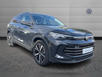 2024 (24) - 2.0 TDI Elegance 5dr DSG