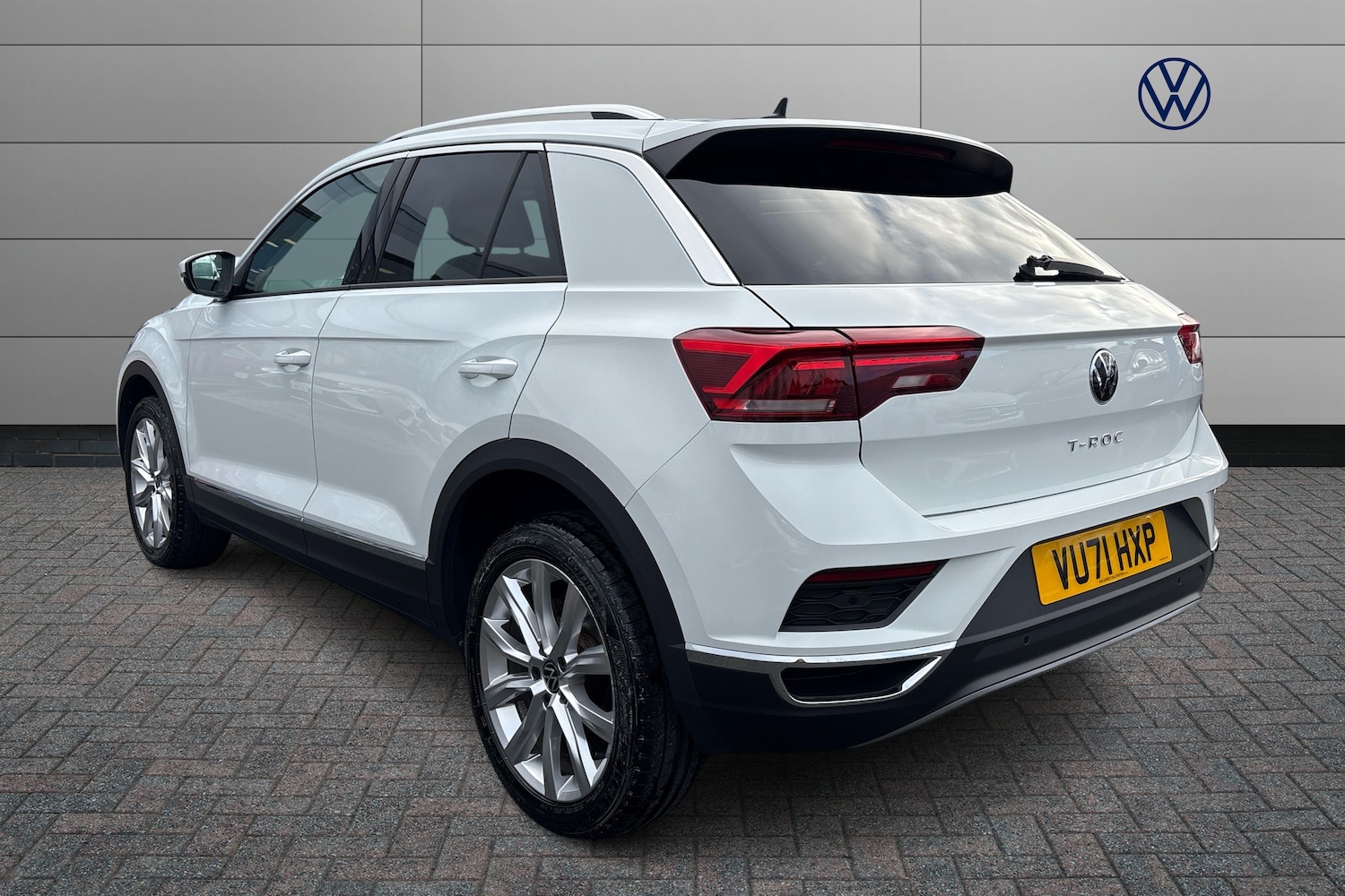 Used Volkswagen T-Roc 2021 for sale - 76681339: Photo 3