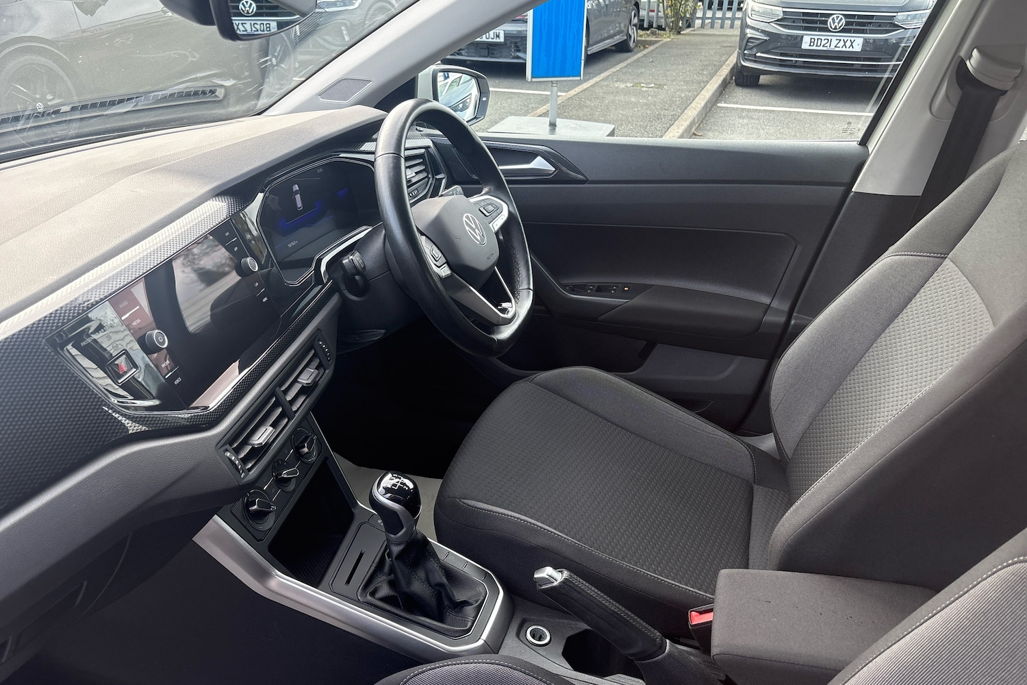 Used Volkswagen Polo 2023 for sale - 76514532: Photo 2