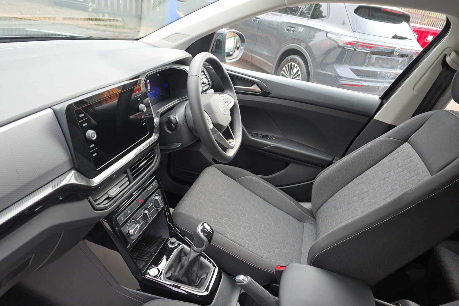 Used Volkswagen T-Cross 2025 for sale - 76679737: Photo 2