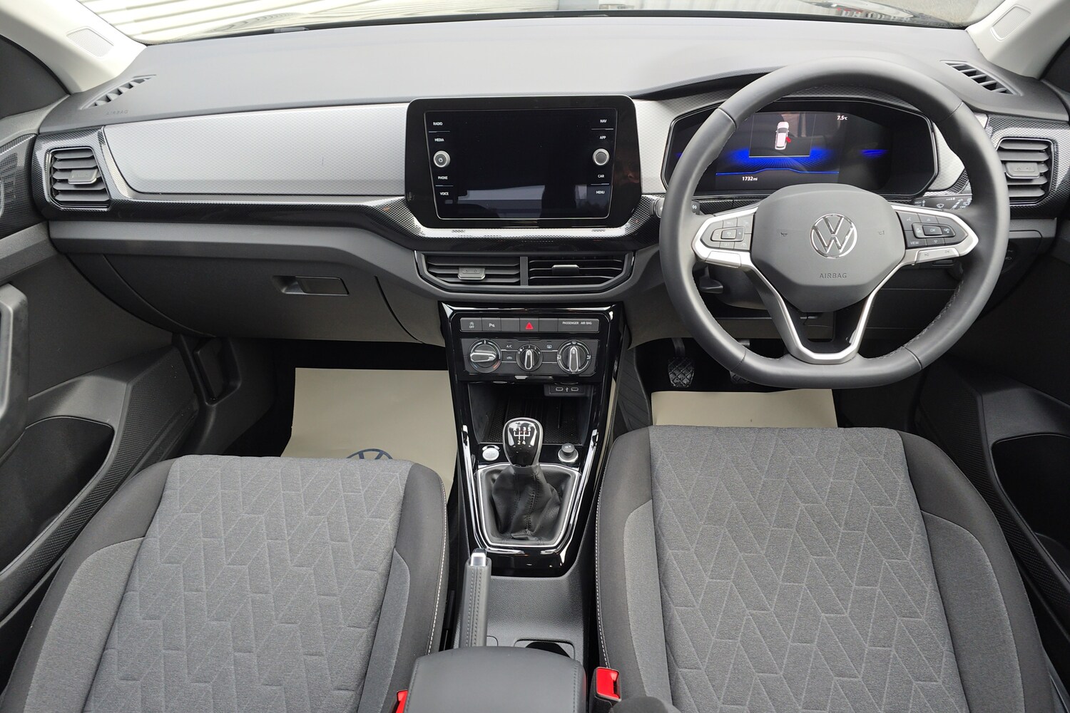 Used Volkswagen T-Cross 2025 for sale - 76679737: Photo 8
