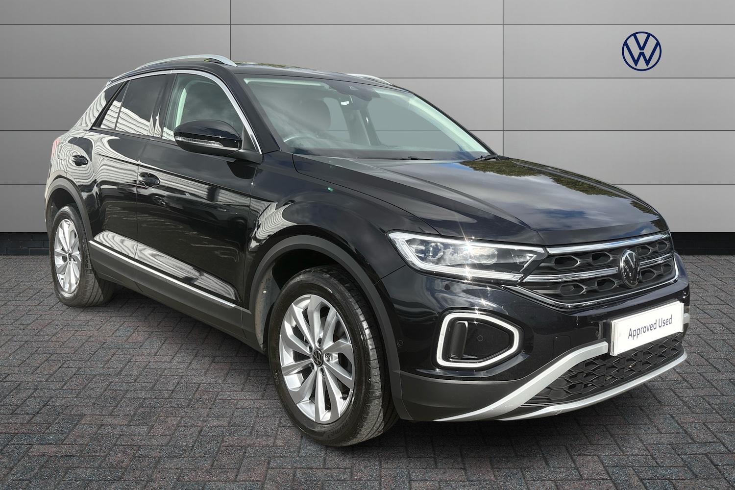Used Volkswagen T-Roc 2022 for sale - 76675388: Photo 1