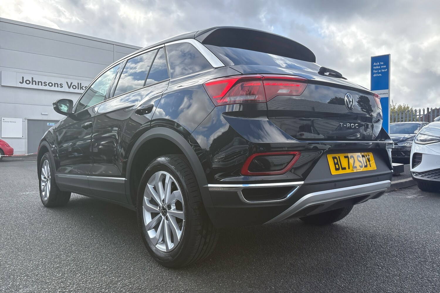 Used Volkswagen T-Roc 2022 for sale - 76675388: Photo 21