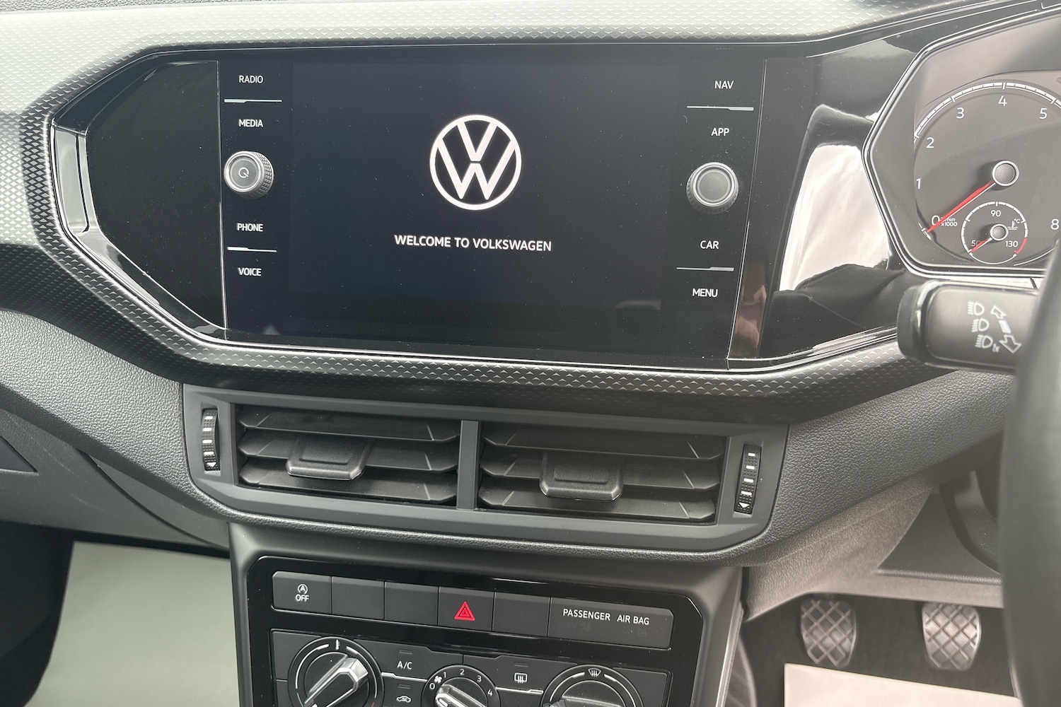 Used Volkswagen T-Cross 2021 for sale - 76681309: Photo 9