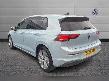Used Volkswagen Golf 2025 for sale - 76841776: Photo