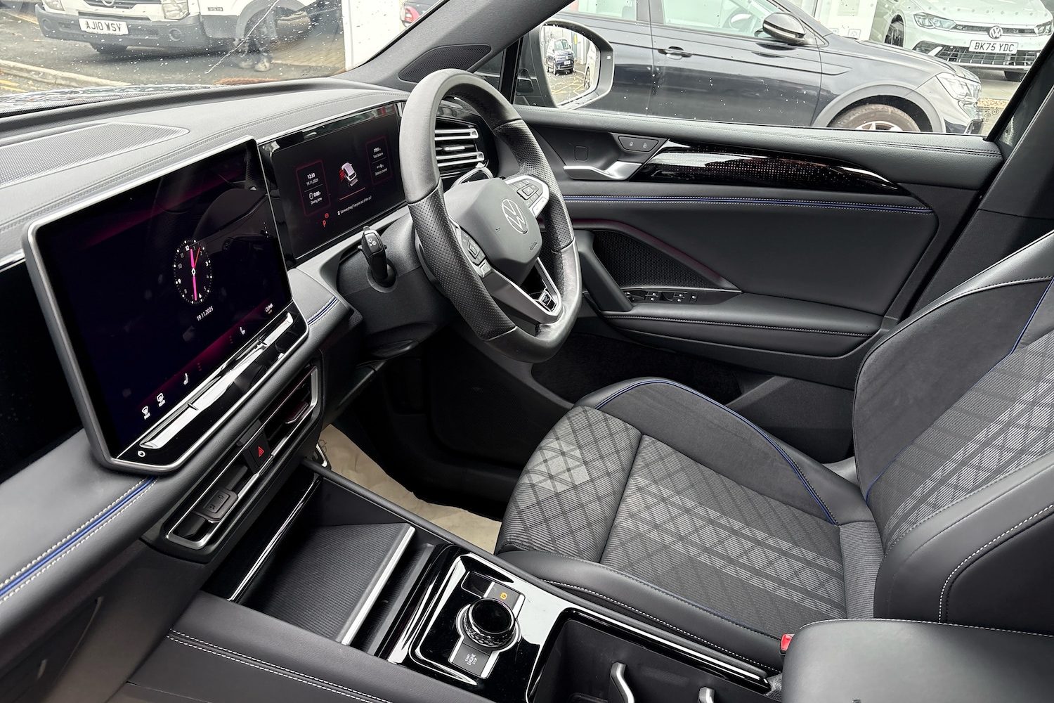 Used Volkswagen Tiguan 2024 for sale - 76677324: Photo 2