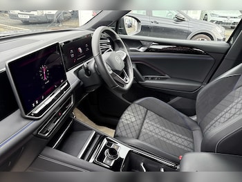 Used Volkswagen Tiguan 2024 for sale - 76677324: Photo