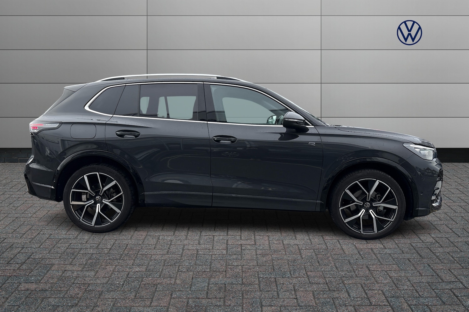 Used Volkswagen Tiguan 2024 for sale - 76677324: Photo 4