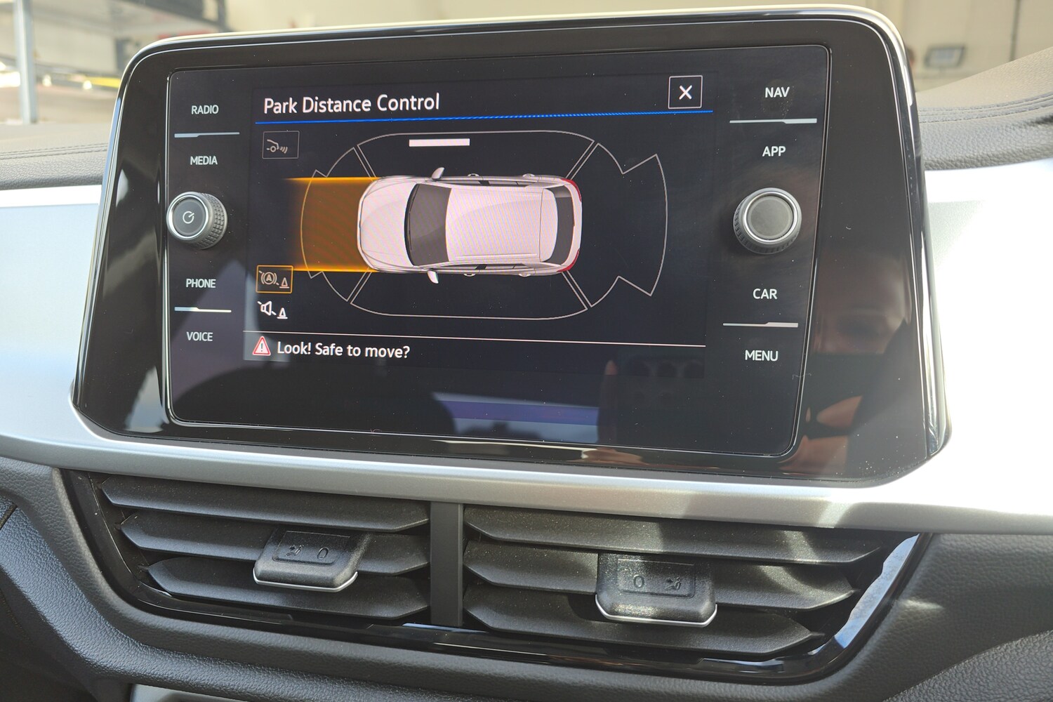 Used Volkswagen T-Roc 2024 for sale - 76677579: Photo 14