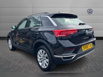 Used Volkswagen T-Roc 2019 for sale - 78239772: Photo